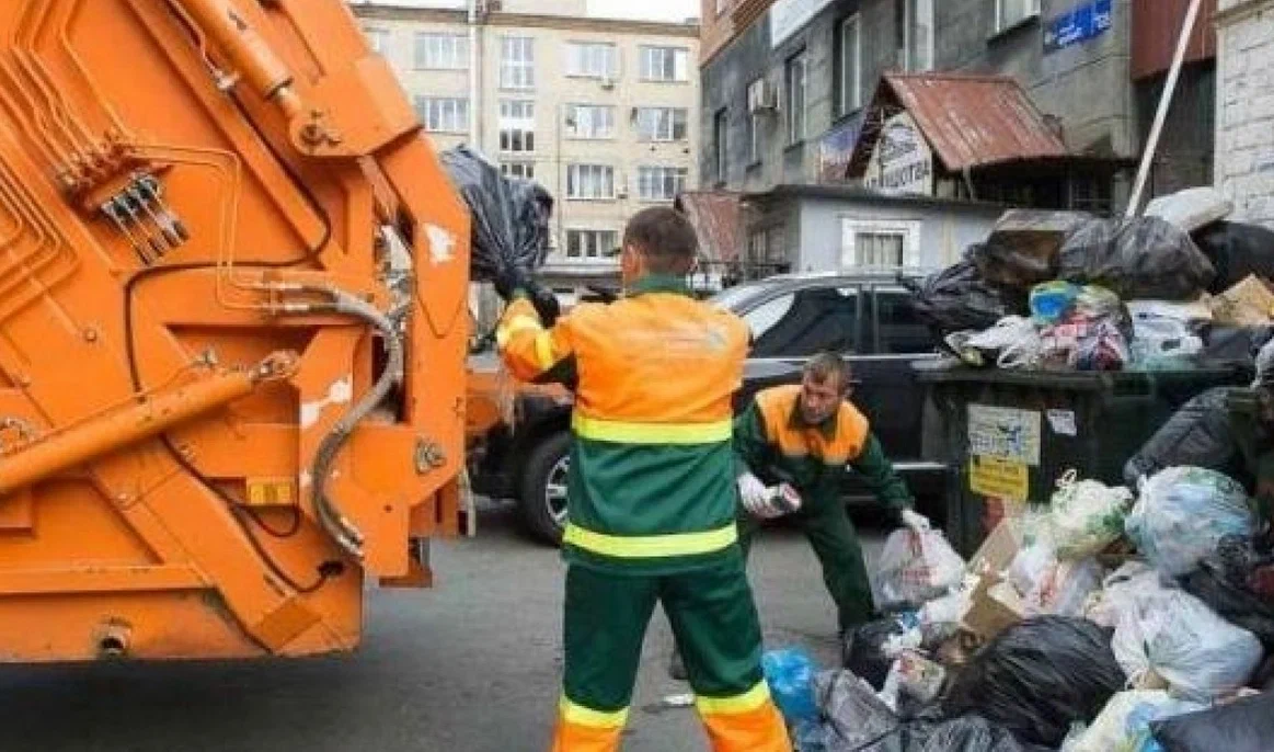 Срочный вывоз мусора в Лесне от ПроМусор — заказ день в день от 2963 руб., грузчики, цена