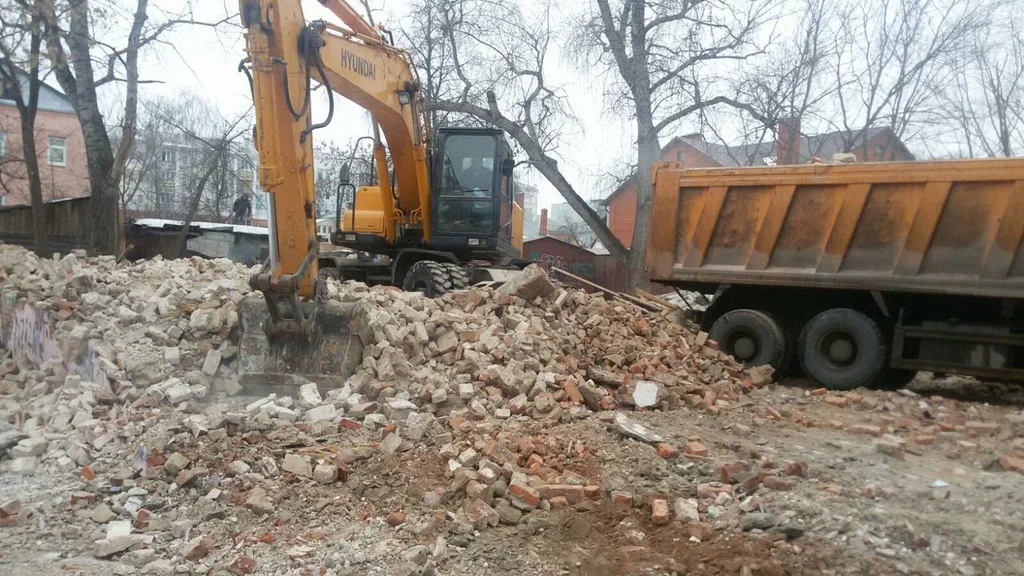 Вывоз мусора ОССиГ с выездом в Лесне в октябре
