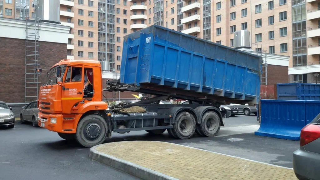 Аренда пухто для вывоза строительного и бытового мусора в Лесне в октябре