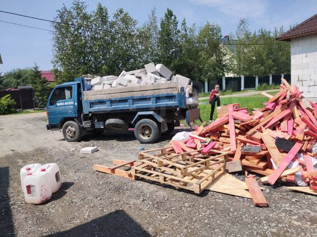 Вывоз мусора с чердака в Лесне в октябре